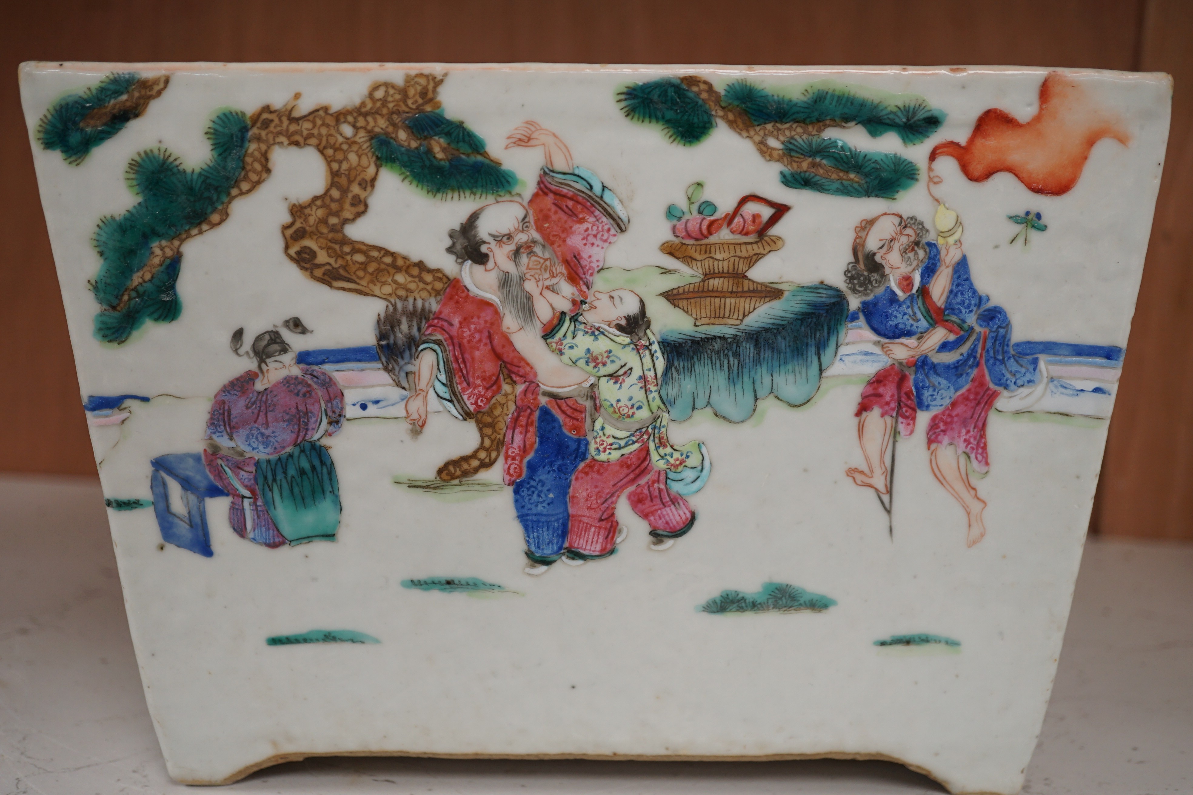 A 19th century Chinese famille rose 'eight immortals' jardiniere, 23cm wide